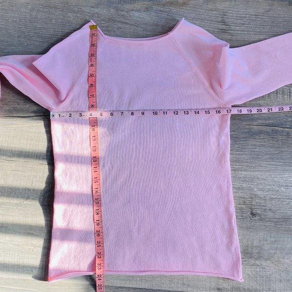 Pink Pineapple Lightweight Scoop/Roll Neck Tunic Sweater (size L) - Picture 7 of 7